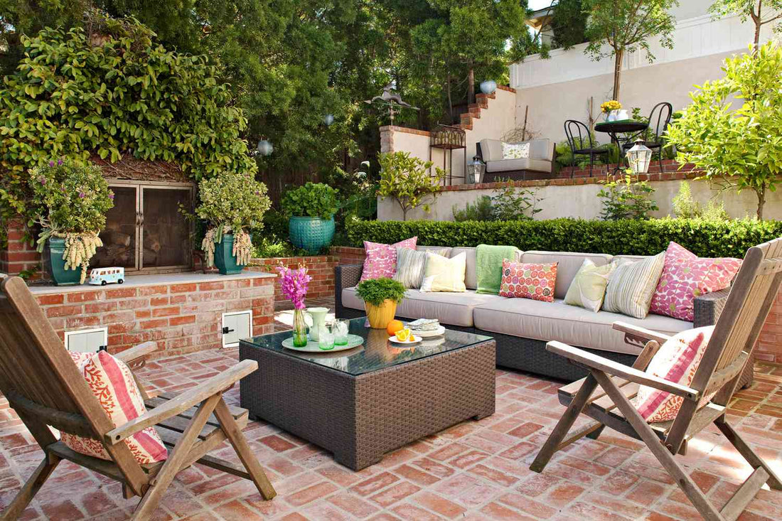 How to create the ultimate outdoor oasis - Top tips for incredible outdoor living.